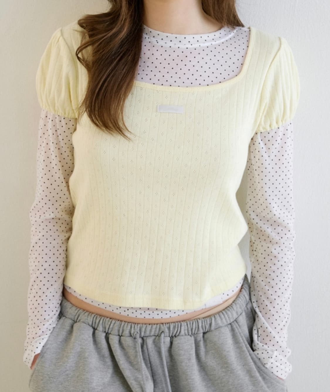 레터프롬문 레터즈 스퀘어넥 퍼프 반팔티 크림옐로우 상품이미지1