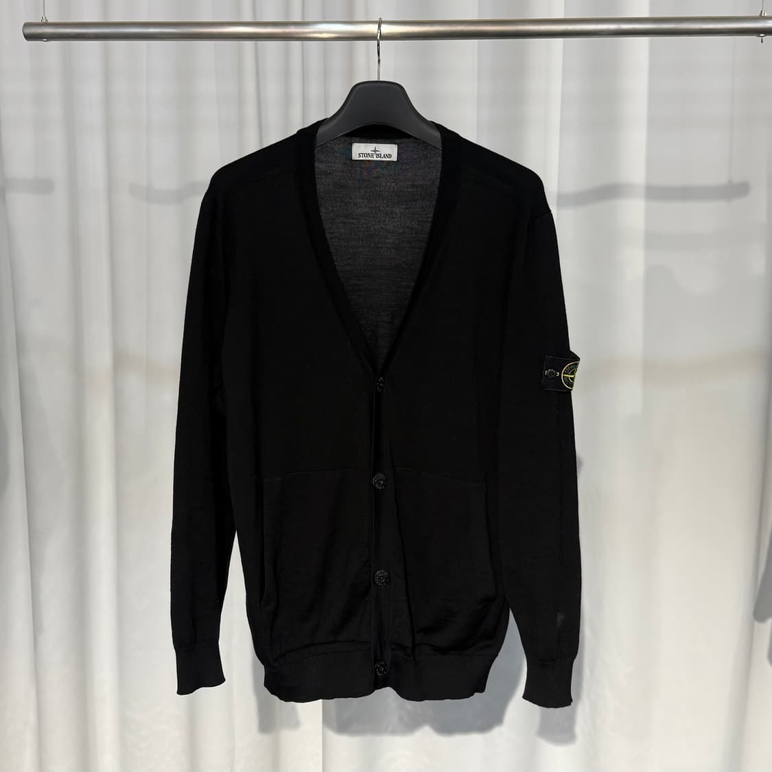 (2XL) 스톤아일랜드 511C4 라이트 울 니트 가디건 블랙 상품이미지2