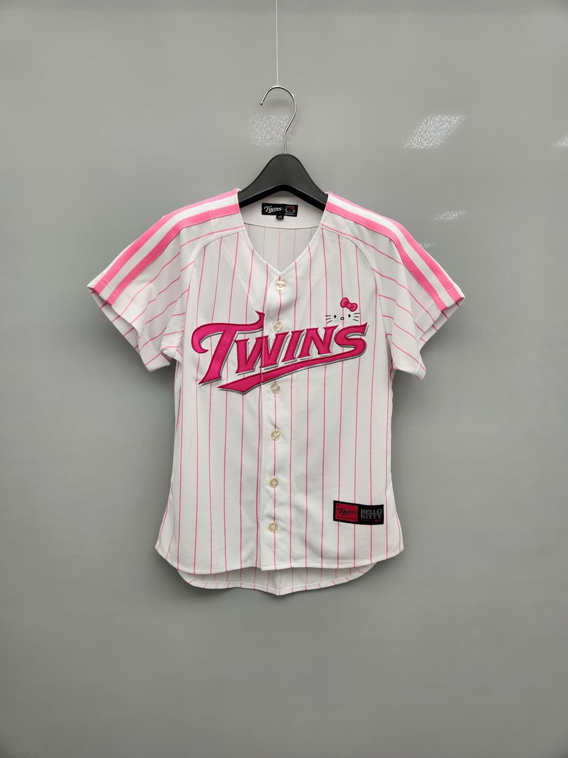 LG 트윈스 헬로키티 콜라보 노마킹 유니폼 상품이미지1