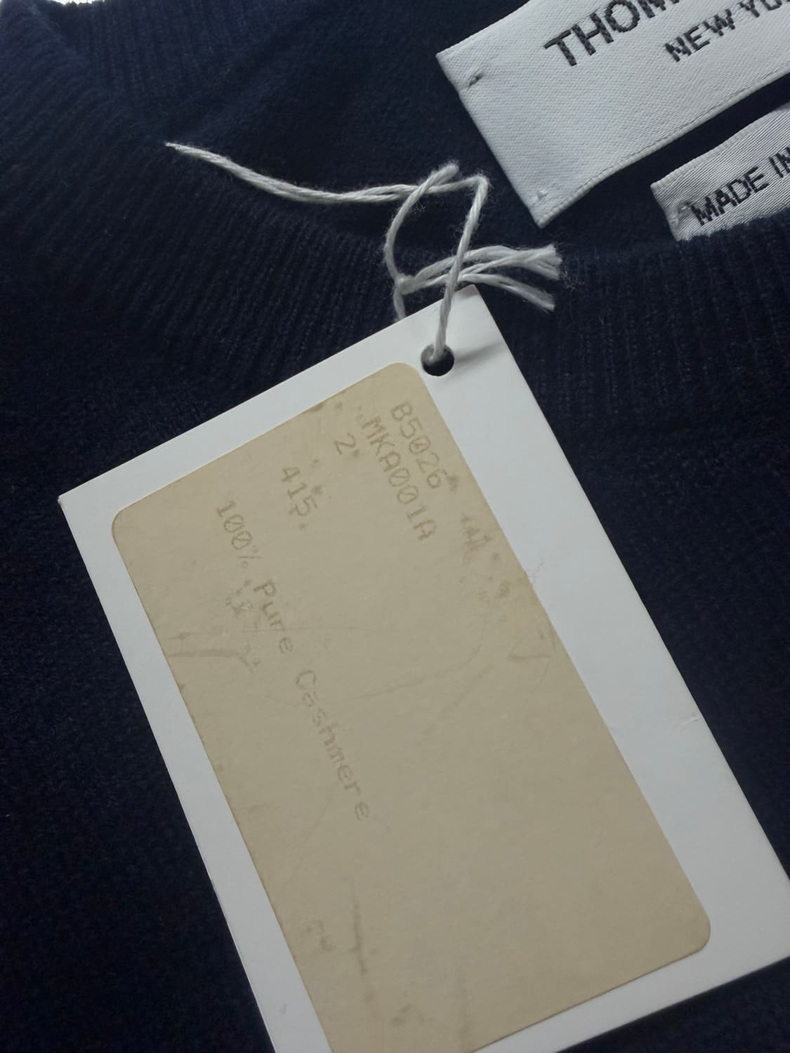 톰브라운 캐시미어 라운드니트  상품이미지4