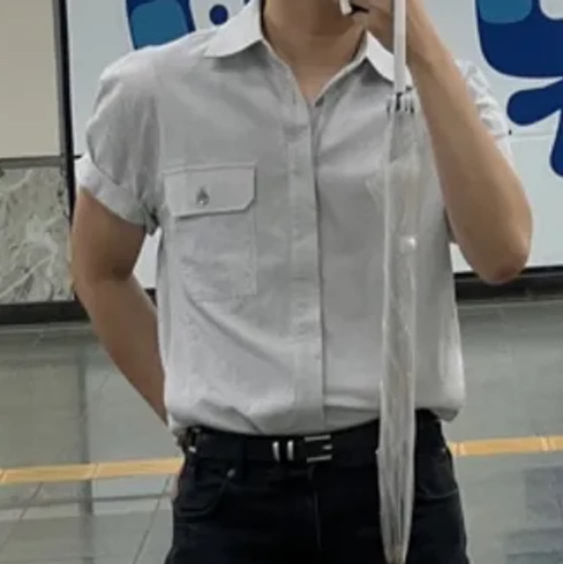 언지미크 Pinstripe Short Sleeve Shirt 상품이미지2