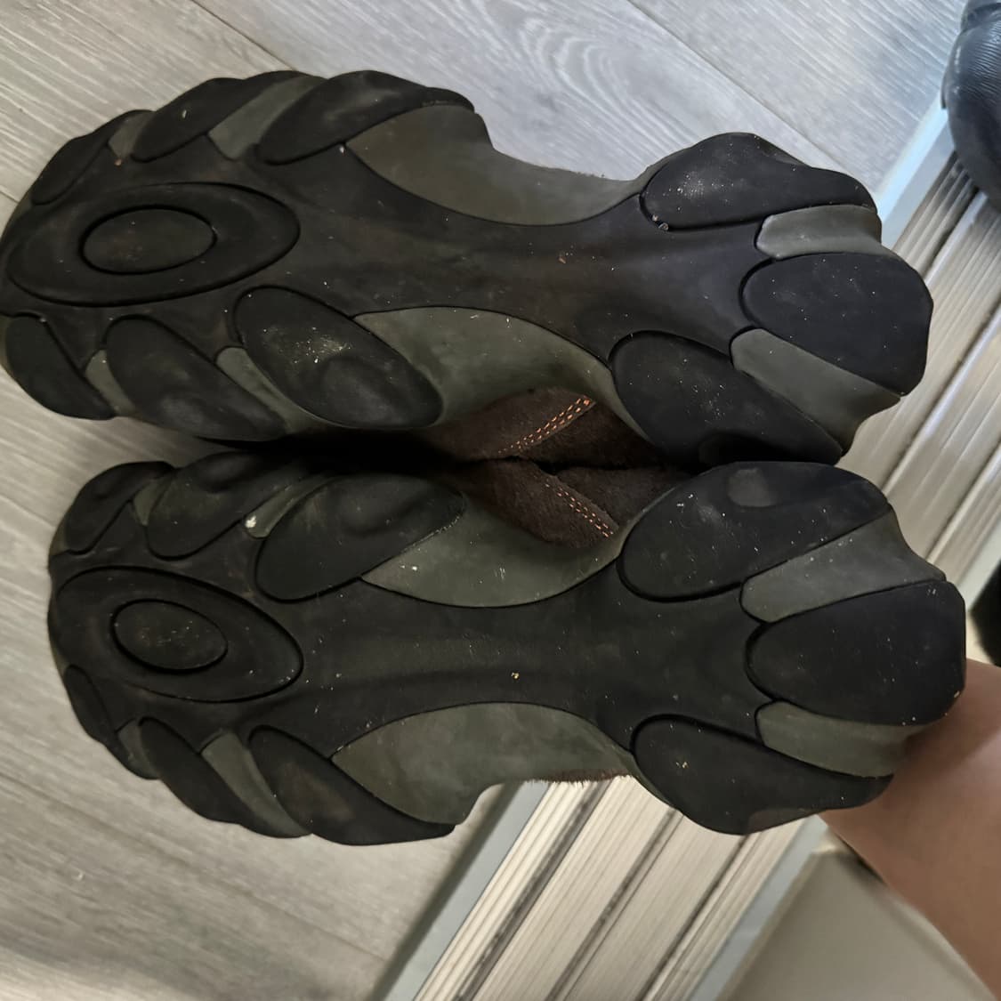 270 오클리 팩토리 팀 x 브레인 데드 스웨이드 플래시 자바 상품이미지3