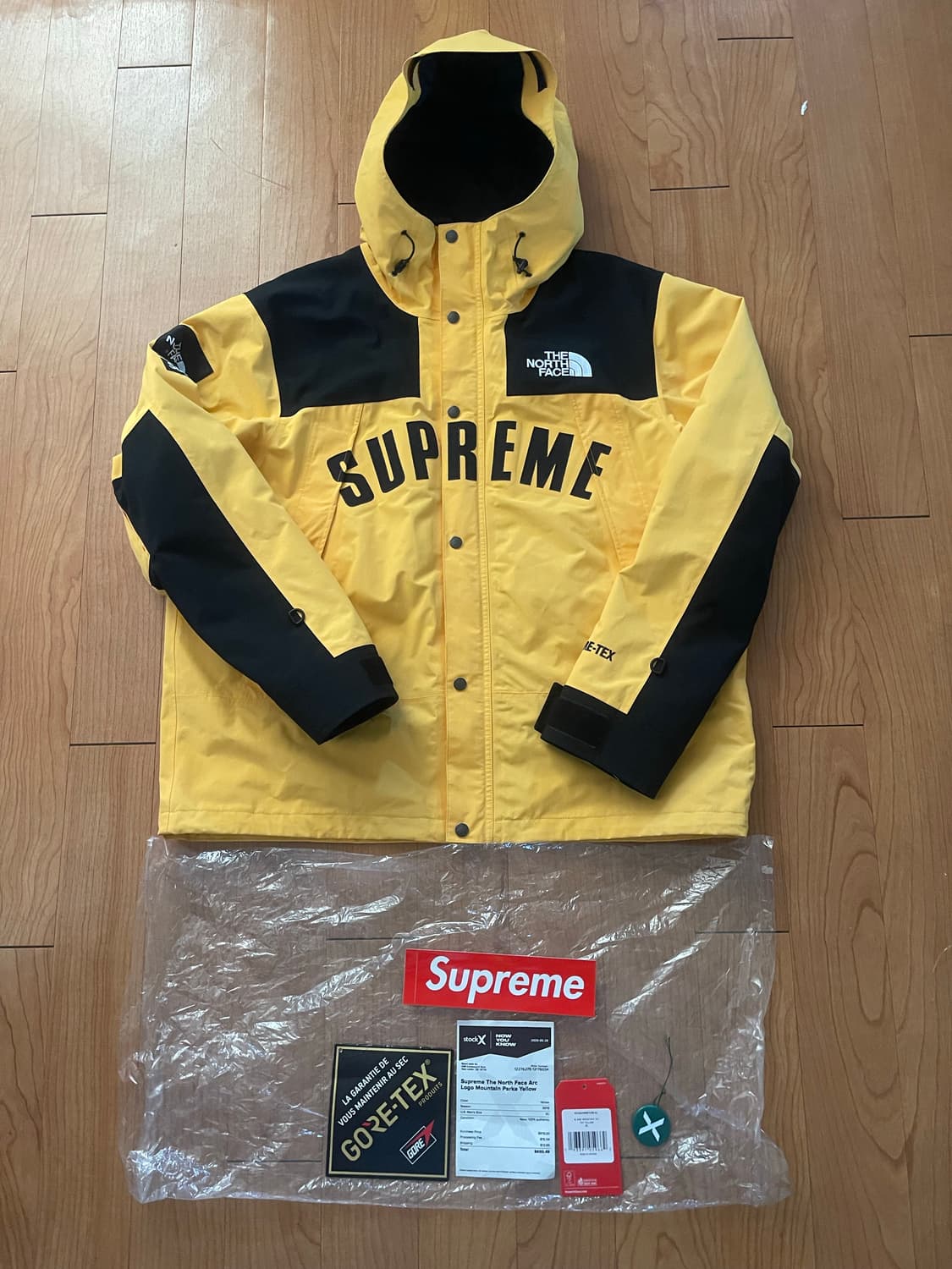 슈프림 19SS x 노스페이스 아크로고 마운틴 파카 상품이미지2