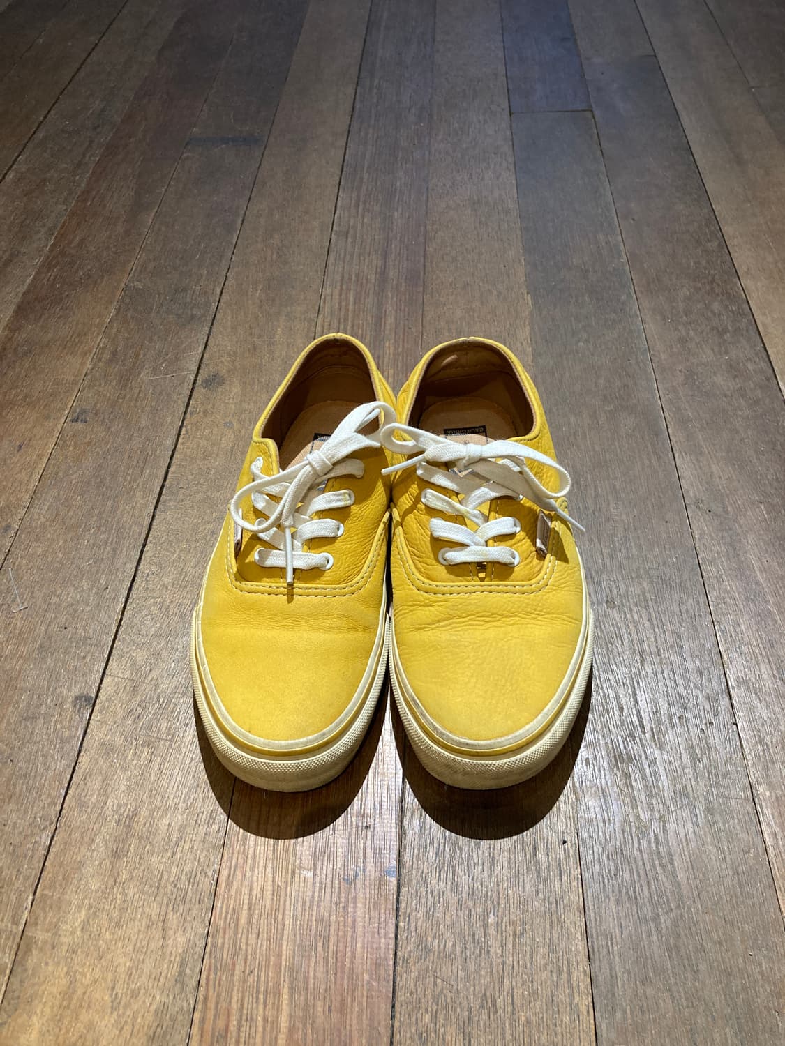 옐로우 스웨이드 반스 스니커즈 상품이미지1