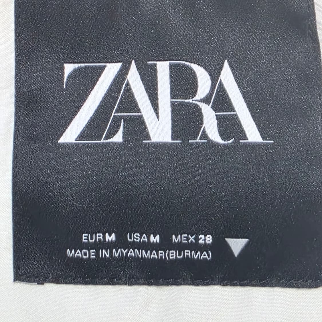 0794 zara 자라 하이넥 숏 크롭 푸퍼 패딩 조끼 베스트 M 상품이미지8