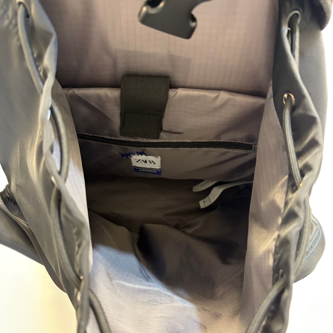 자라 x 아더에러 백팩 상품이미지4