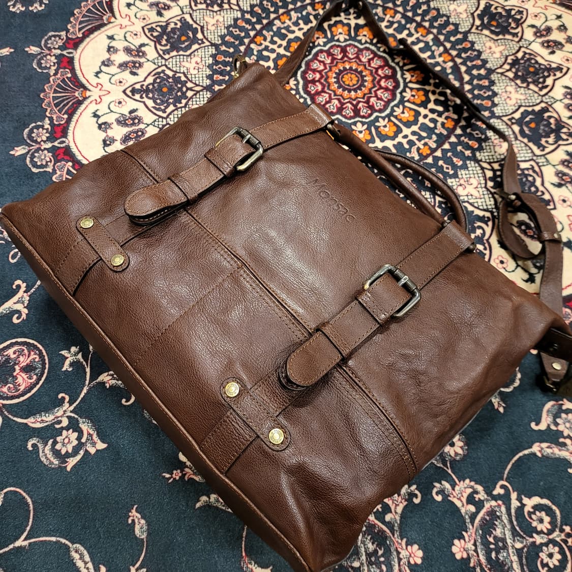 몽삭 레더 크로스백 상품이미지3