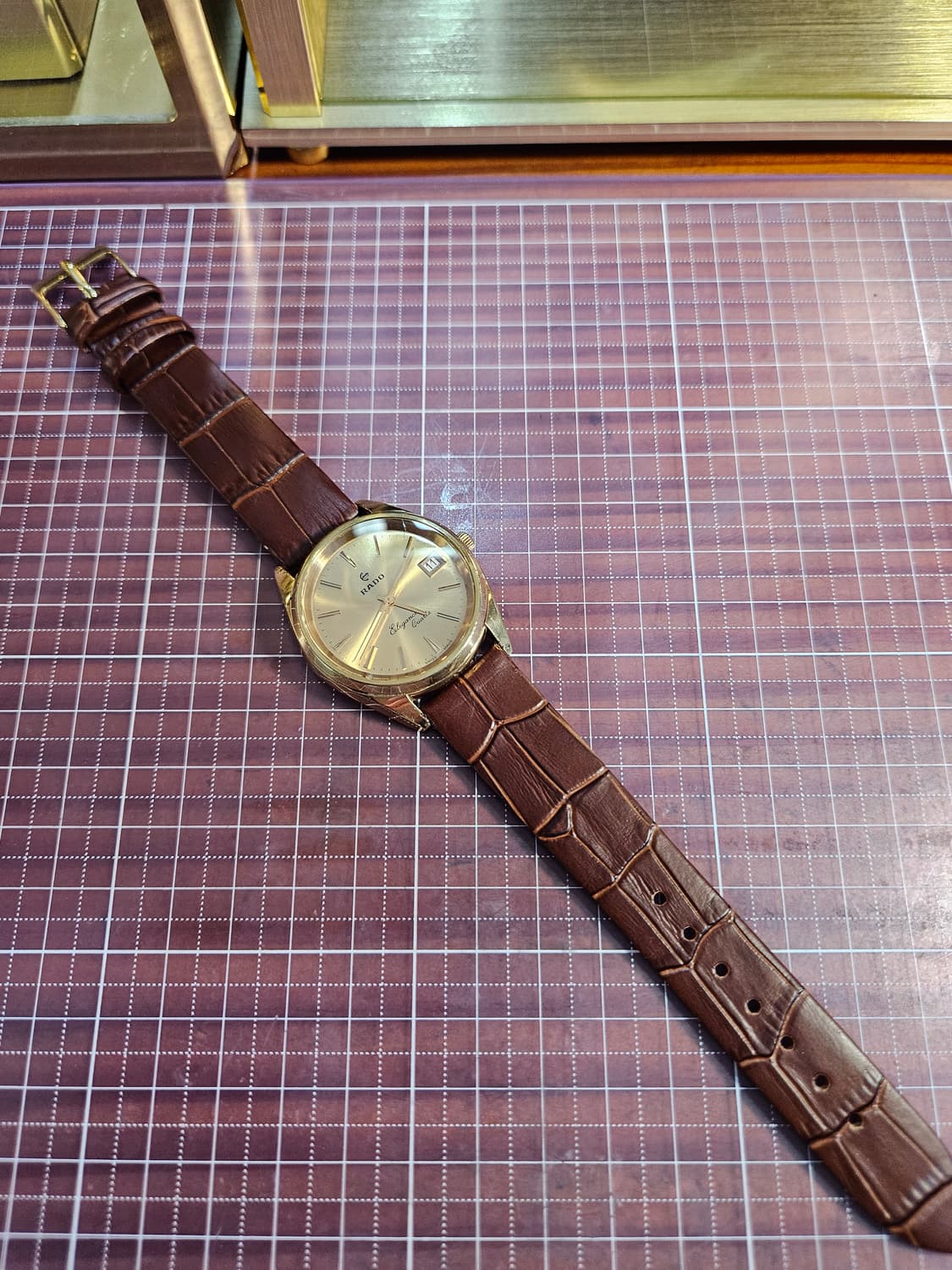 1980s 빈티지 라도(RADO) Elegance 금장 쿼츠 가죽 시계 상품이미지5