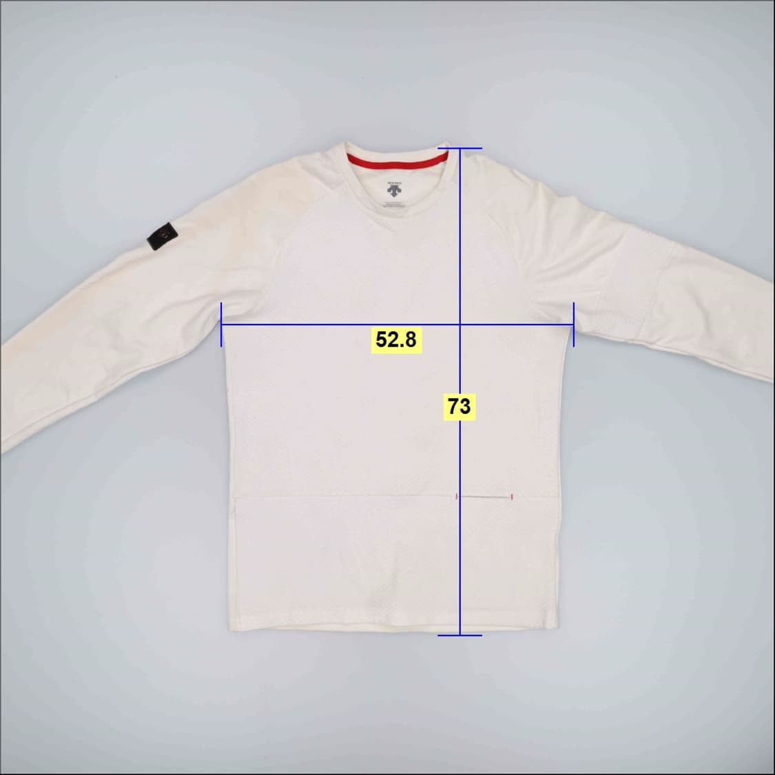 105 데상트 긴팔티(오염) 0220H1 상품이미지9