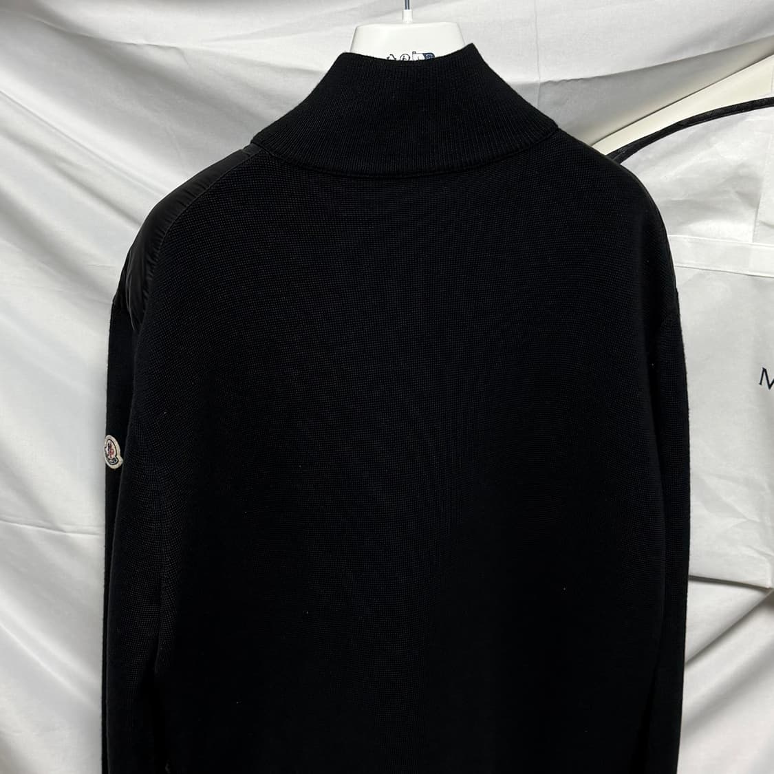 [S+급/2XL] 몽클레어 니트패딩 김현우 니트패딩 트리콧 블랙 상품이미지6