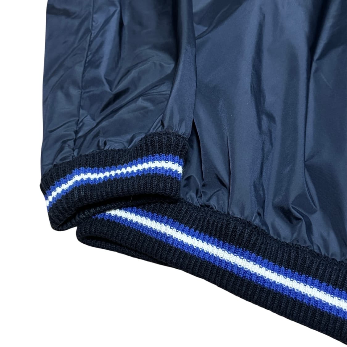 MONCLER 네이비 바람막이 점퍼 상품이미지5