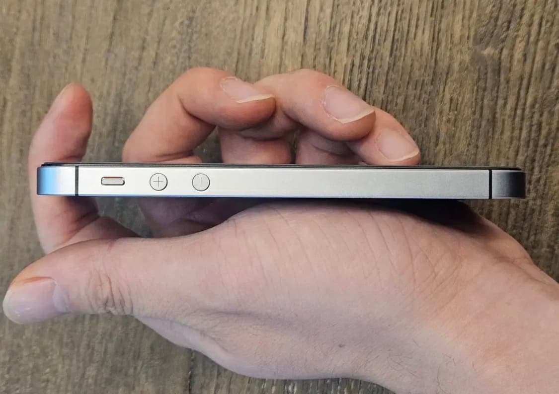 아이폰SE1세대 128g 이태리내수용 무음 상품이미지5