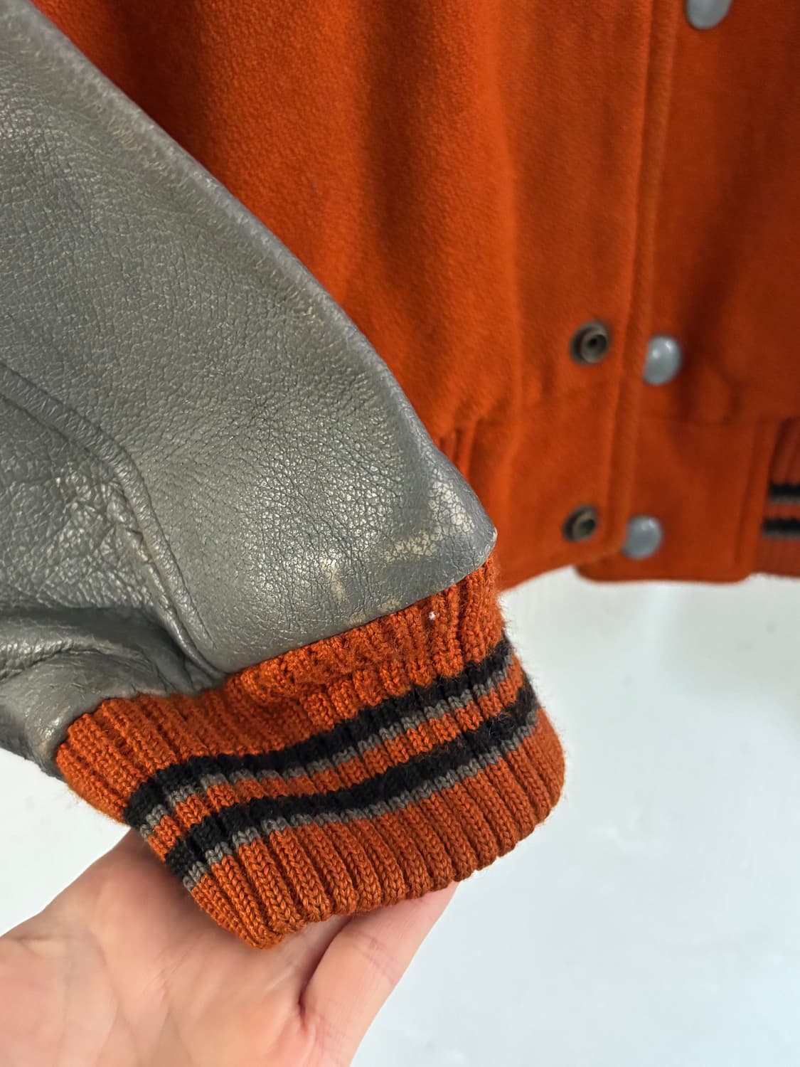 Vintage 오렌지/그레이 배색 레더슬리브 바시티 자켓 상품이미지8