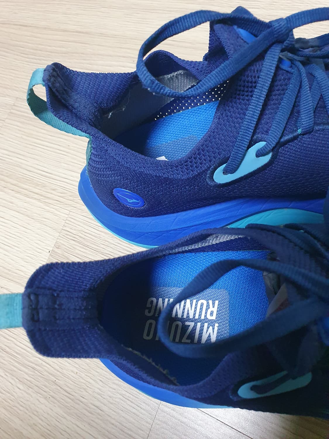 미즈노 네오 비스타 남성 런닝화 270 상품이미지9