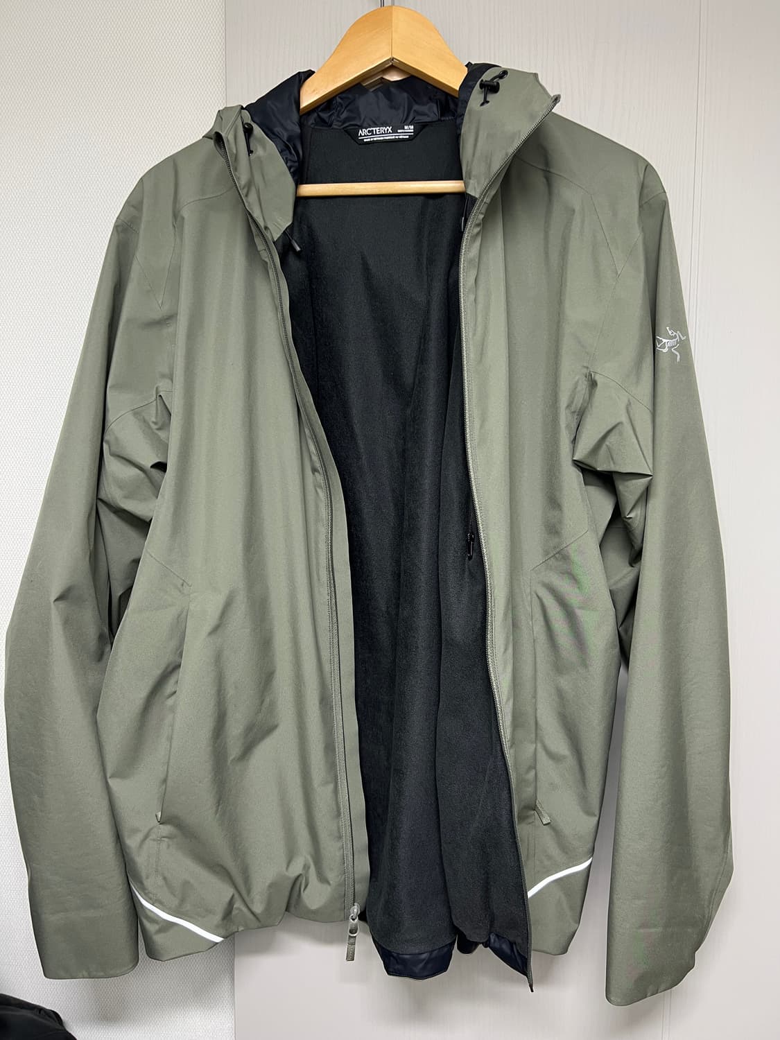 아크테릭스 솔라노 후디 men - m사이즈 상품이미지2