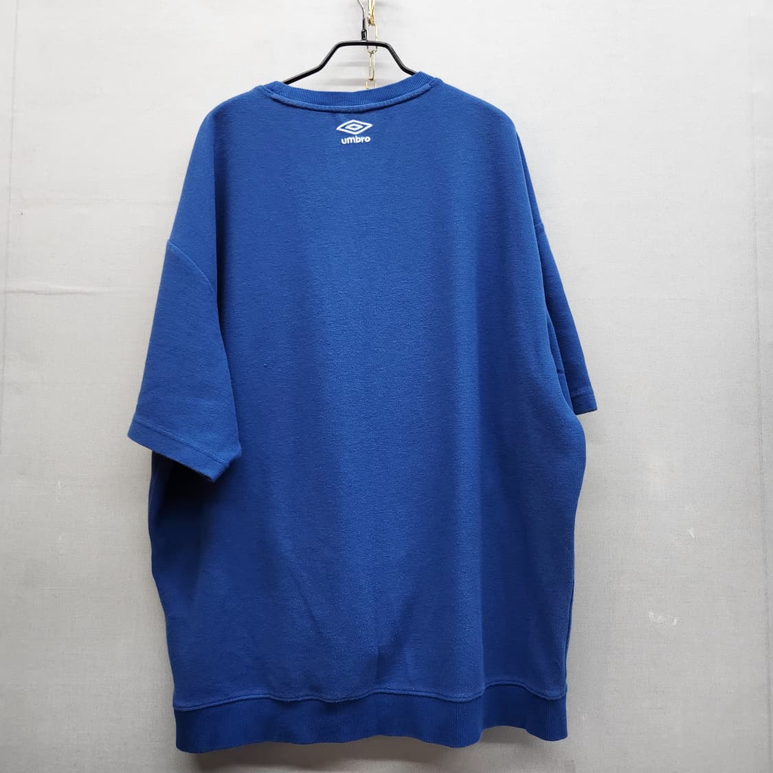 엄브로 빅로고 캥거루주머니 반팔티 105(2XL) 상품이미지4