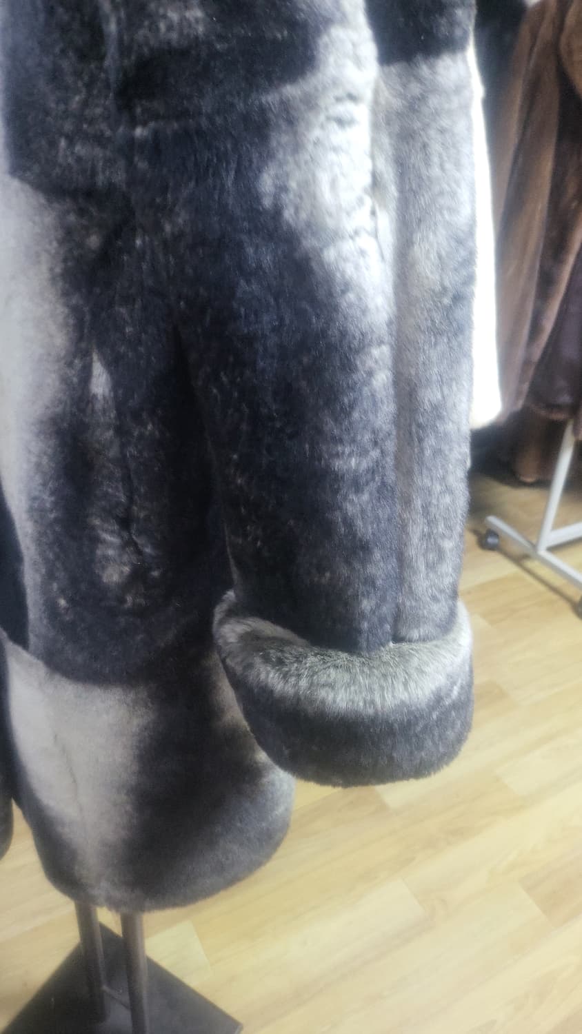 친칠라 66~77사이즈 코트 판매합니다 드라이완료 상품이미지3