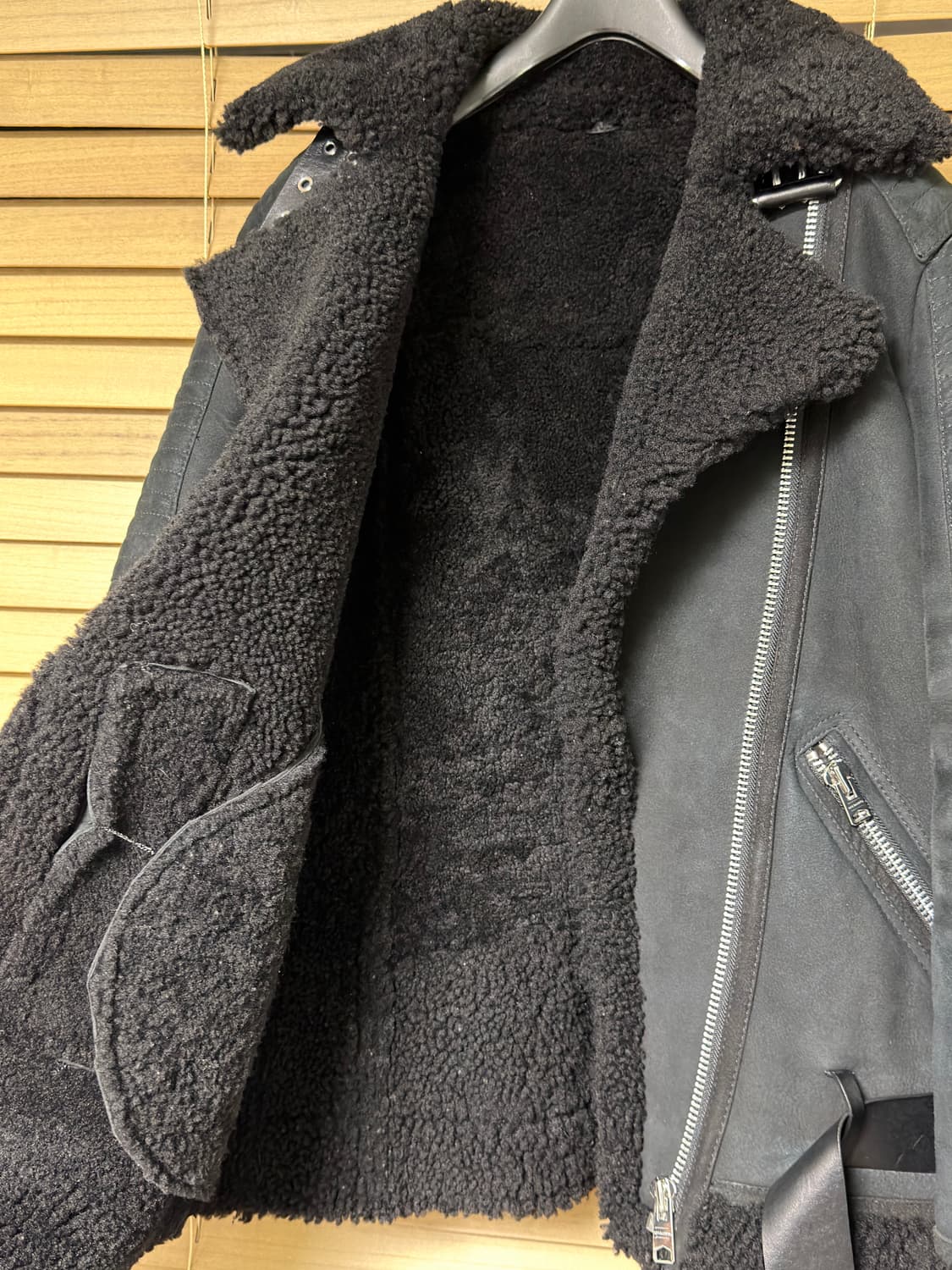 올세인츠 GARRIX 양가죽 무스탕 상품이미지3