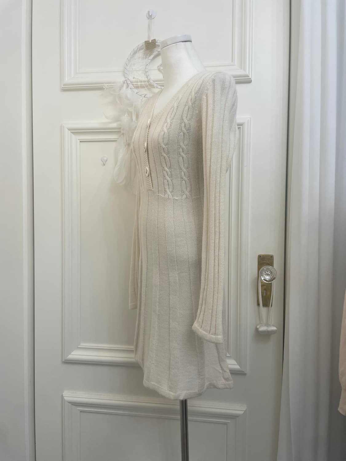 ivory twist point button knit midi opc 상품이미지2