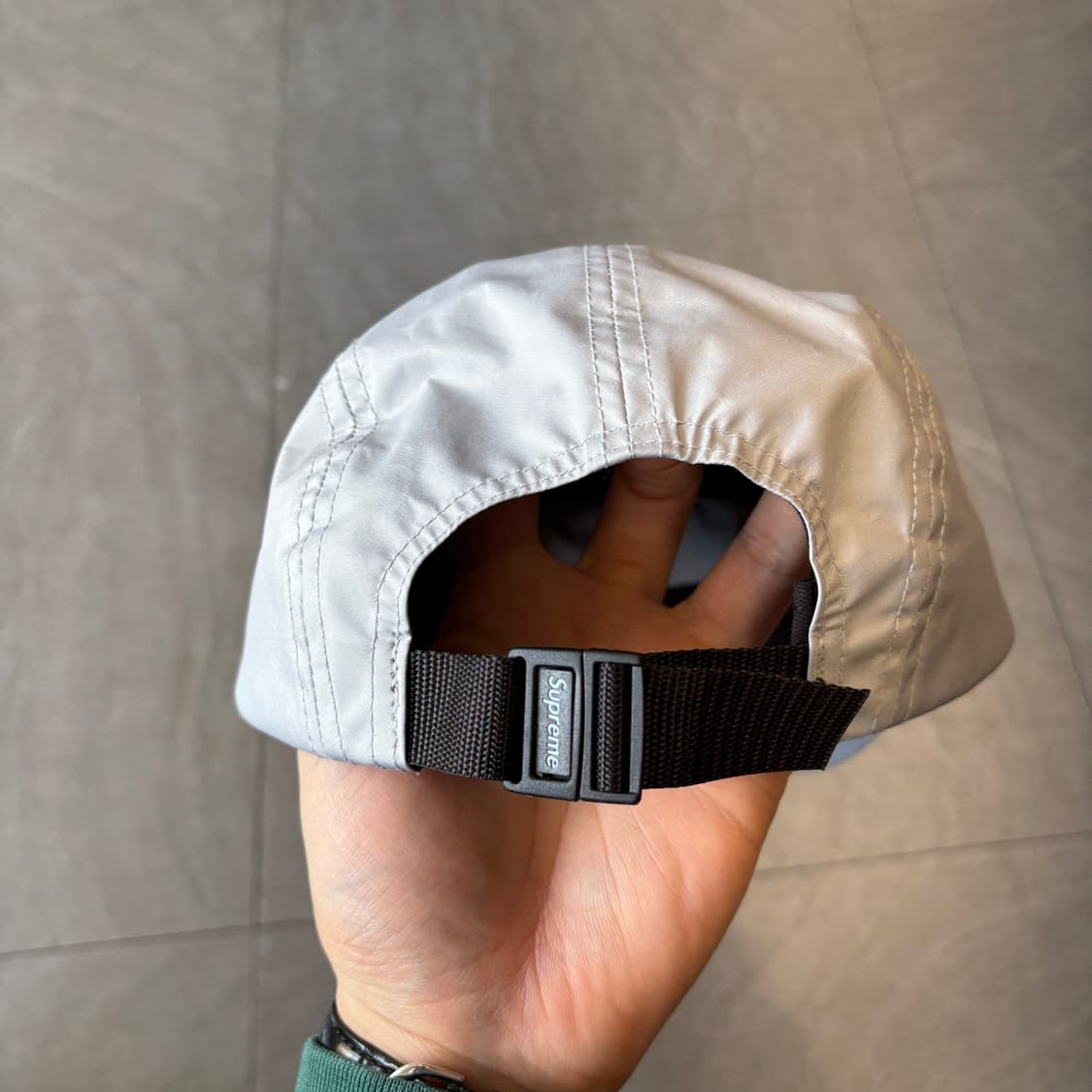 20FW 슈프림 인셋 로고 캠프캡 그레이 상품이미지3