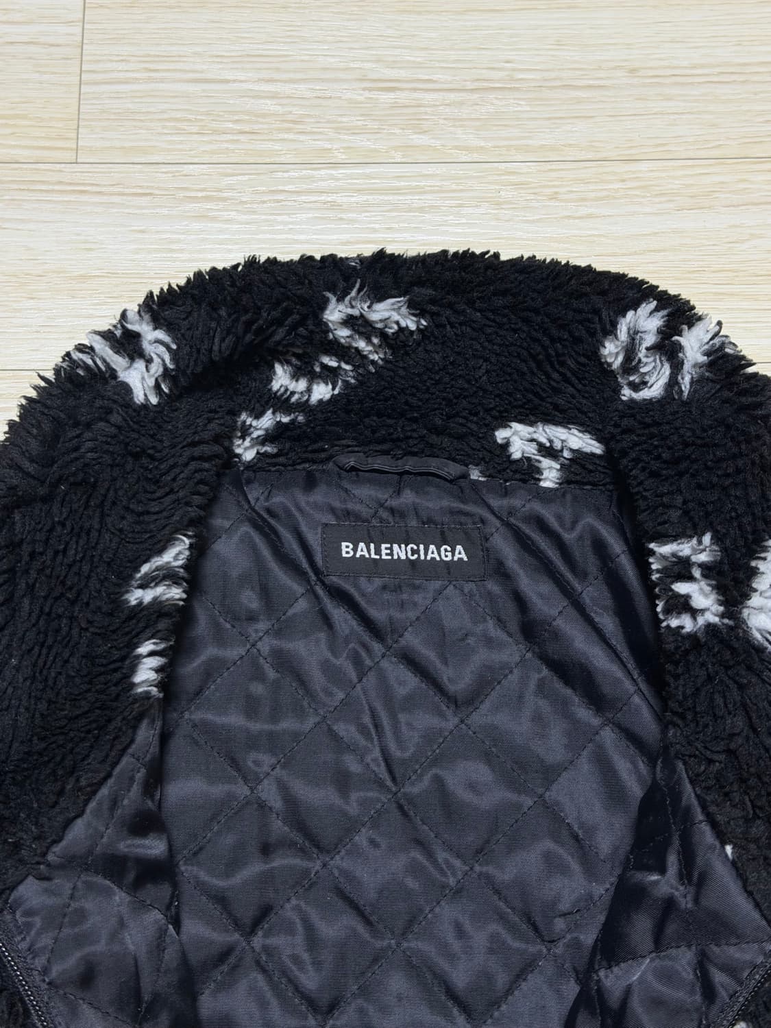 Balenciaga 발렌시아가 멀티로고 퍼 플리스 집업 자켓 50 상품이미지3
