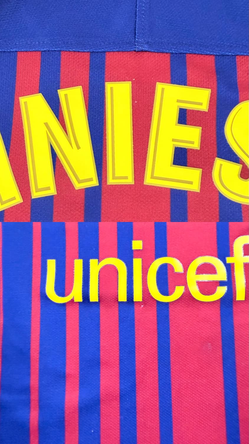 17-18 바르셀로나 홈 이니에스타 유니폼 상품이미지3