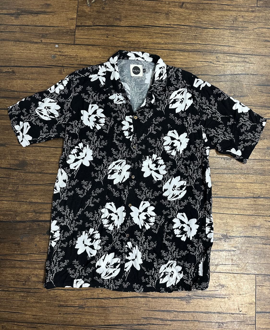 Chic&Cheap 시크앤치프 블랙 플라워 반팔 빈티지셔츠 L 상품이미지1