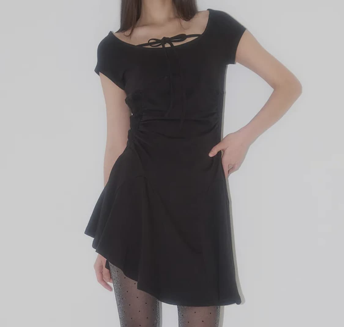 [미착용새상품,품절상품,정가9.6만원] 일리고 레이스 셔링 플레어 원피스 상품이미지2