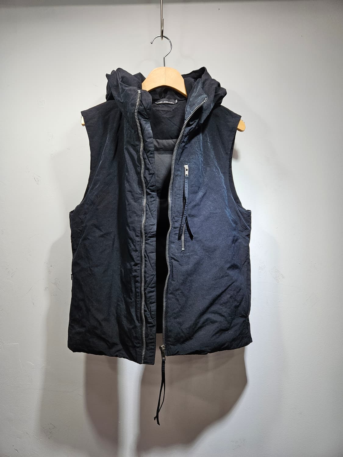 블랙 후드 오리털 조끼 M 상품이미지1