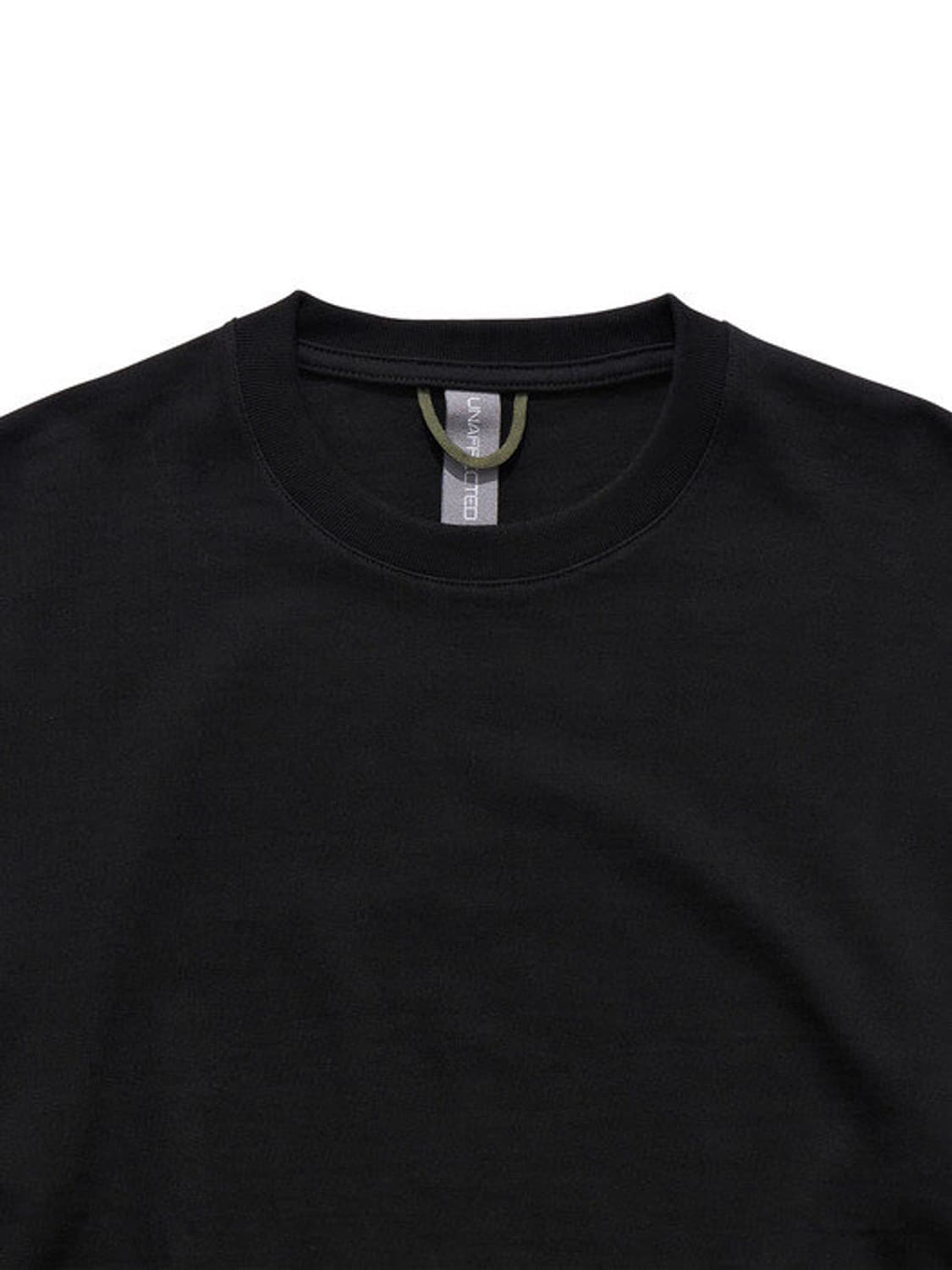 언어펙티드 콘트라스트 패널 롱슬리브 블랙 상품이미지3