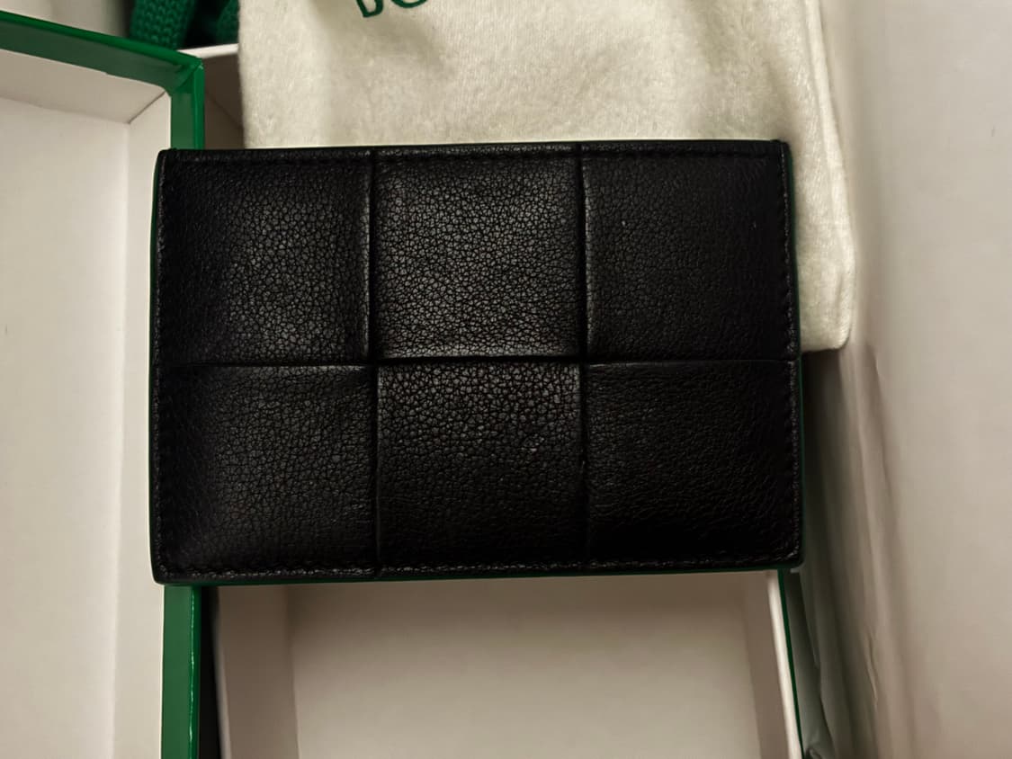 보테가 베네타 초희귀 남성 카드지갑 상품이미지1