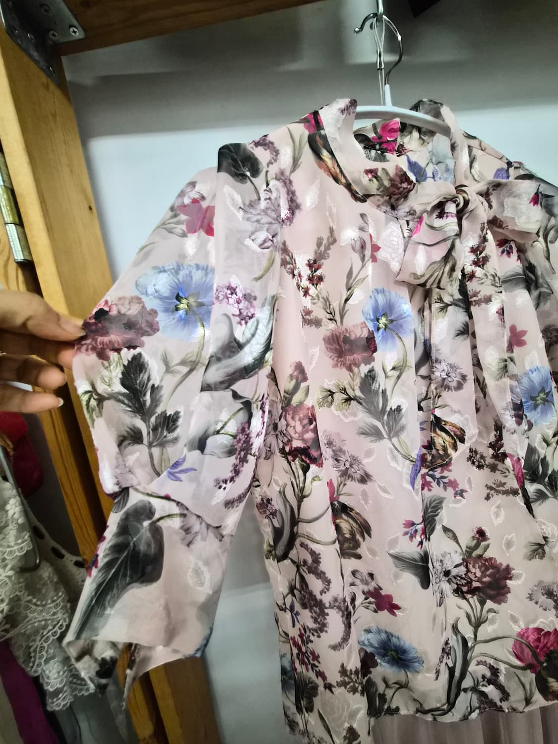 오간자 자수블라우스 상품이미지4