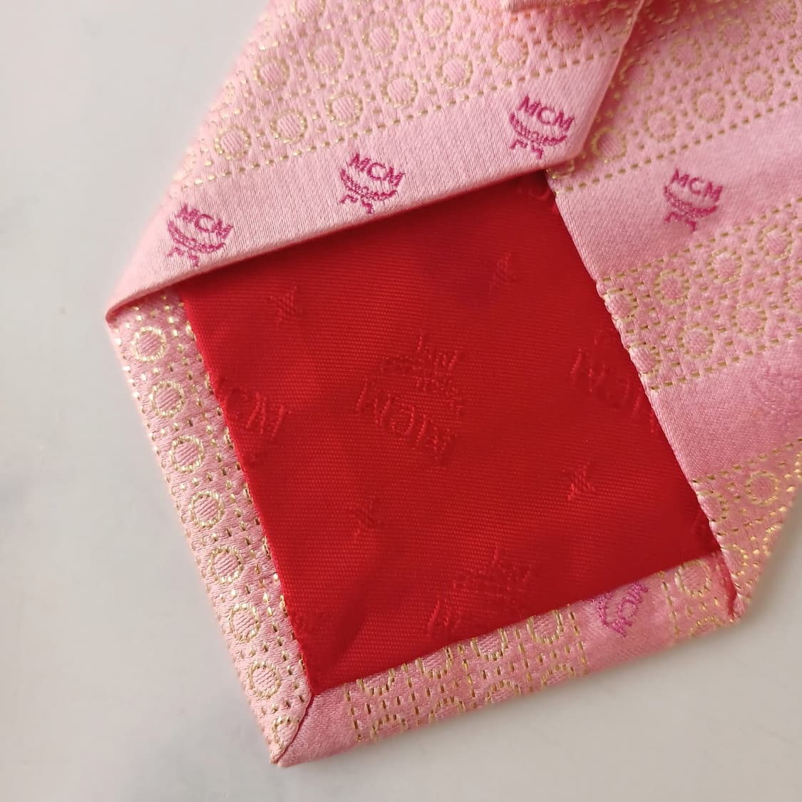 MCM 실크 핑크 자수 로고 패턴 넥타이 8.4cm A+등급 A19326 상품이미지8