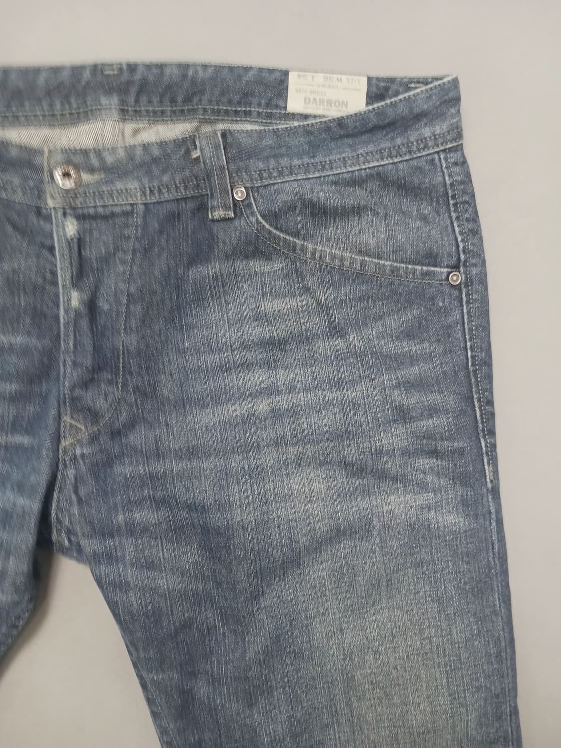 [36] 디젤 대런 워시 0RZ31 레귤러 슬림 테이퍼드진 청바지 상품이미지4
