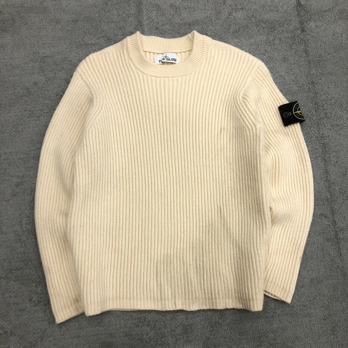 스톤아일랜드 우먼스 울 니트 상품이미지1