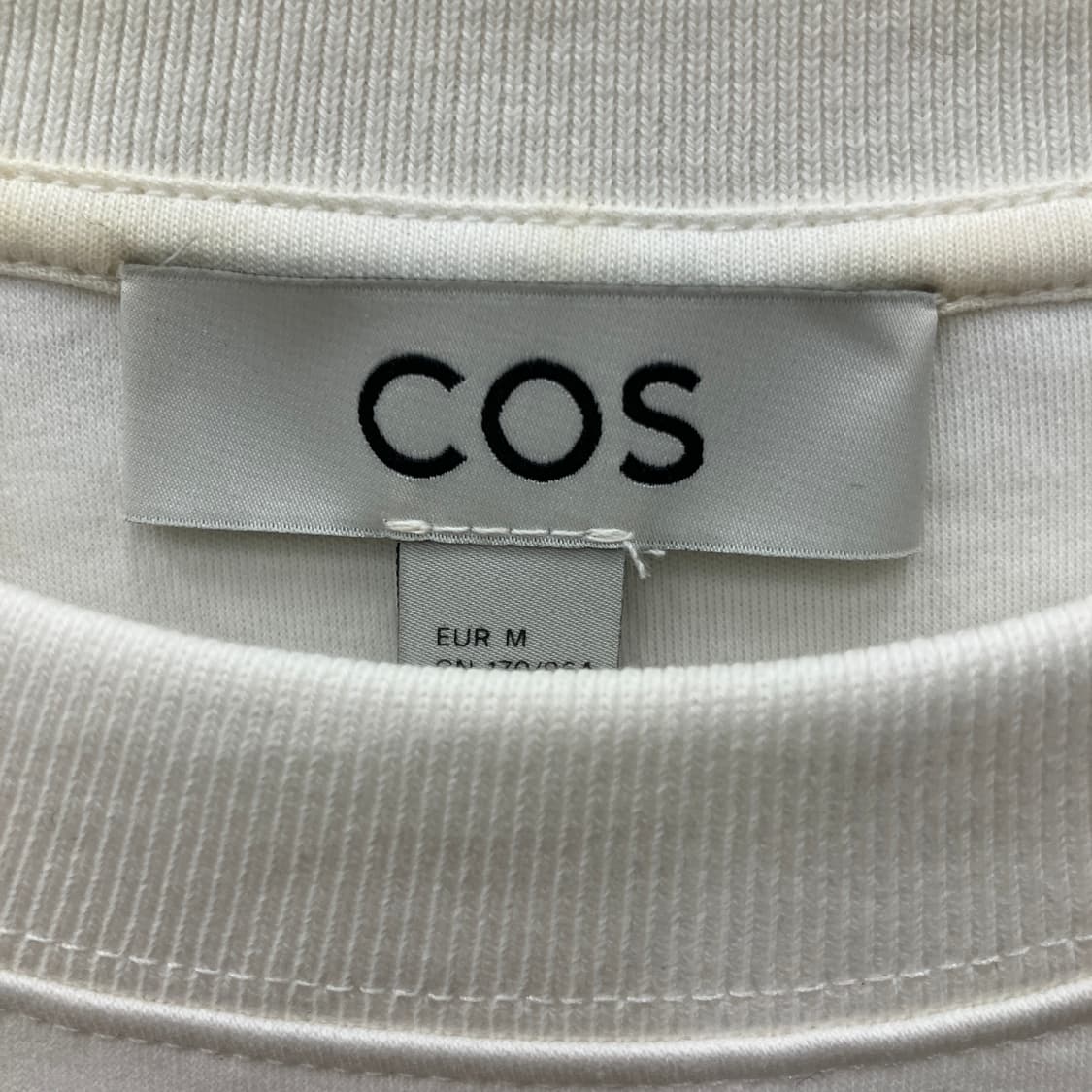 코스 화이트 롱슬리브 M 상품이미지3