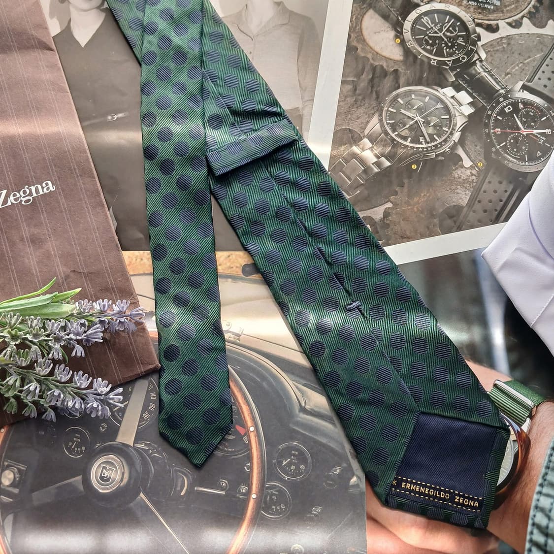 제냐 실크 그린&네이비 도트 넥타이 8.1cm A~B등급 A18433
 상품이미지4