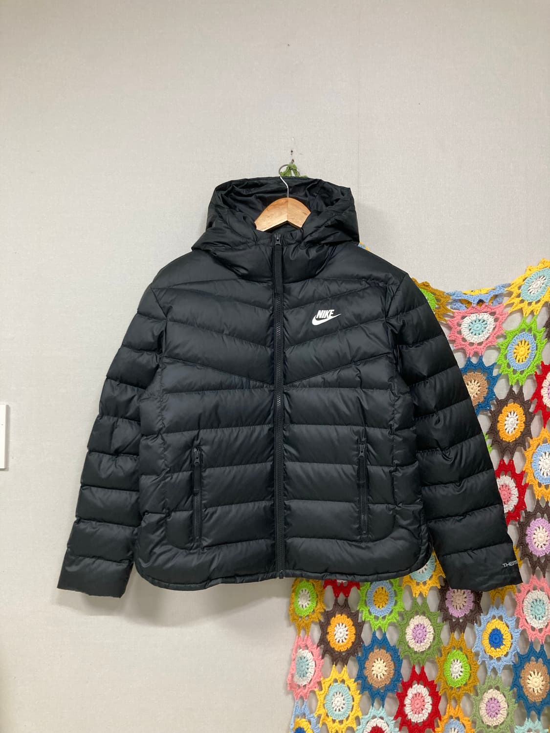 나이키 여성 써마핏 발수 경량 푸퍼 숏패딩 M _ 블랙 상품이미지1