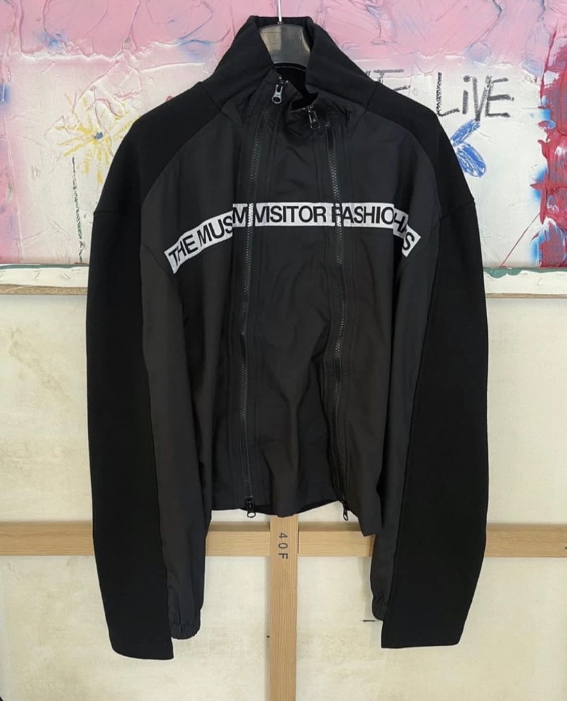 더뮤지엄비지터 자켓 상품이미지1