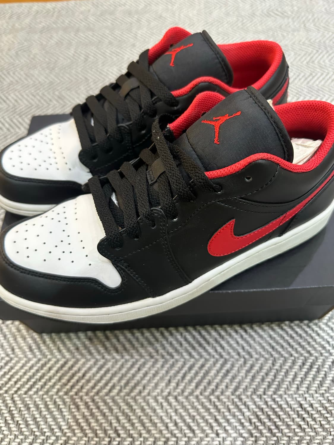 조던 로우 파이어레드 275 상품이미지1