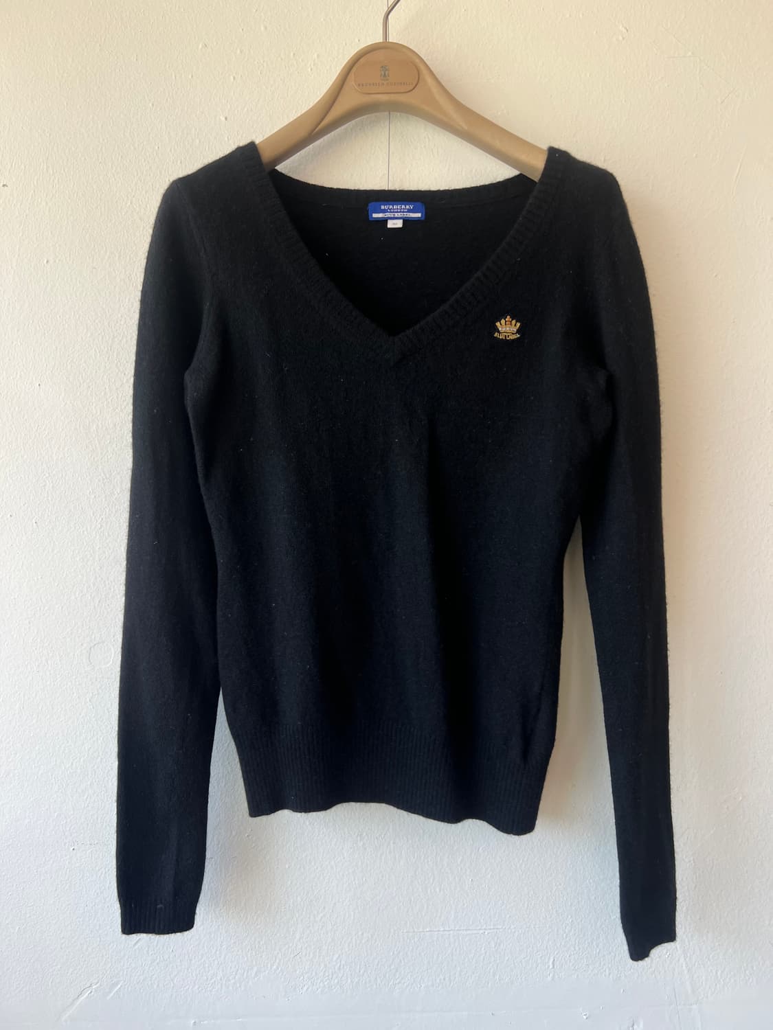 버버리 블루라벨 여성 블랙 브이넥니트 울니트  상품이미지2
