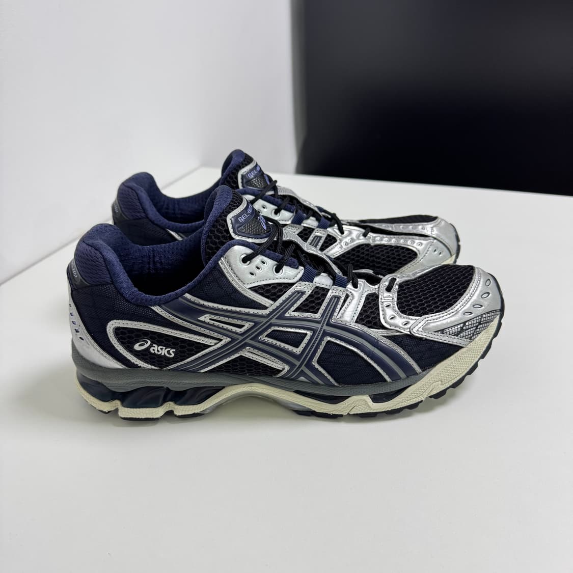 아식스 젤 님버스 10.1 블랙 미드나잇 280 상품이미지1