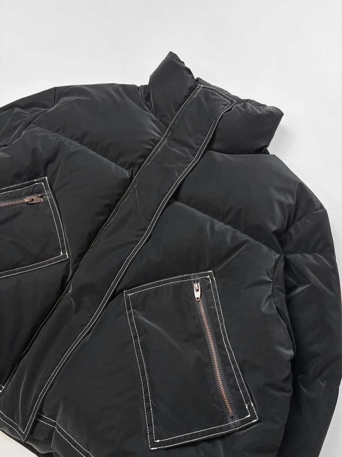 마뗑킴 Matin Kim 22FW 스티치 코팅 매트 패딩 PN5430 상품이미지3