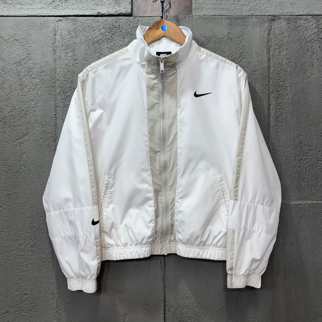 나이키 우먼스 하이브리드 우븐 바람막이 (M)  상품이미지1