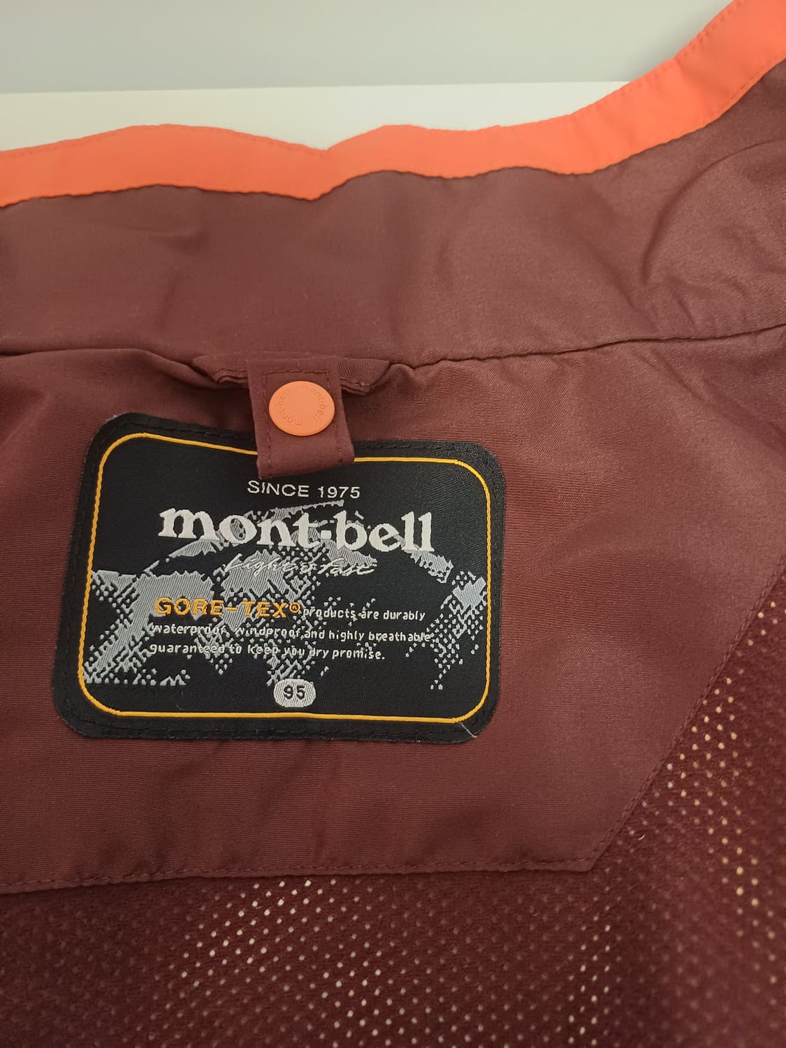 몽벨 고어텍스(GORE-TEX) 하드쉘 재킷 95(M)/여성 상품이미지3