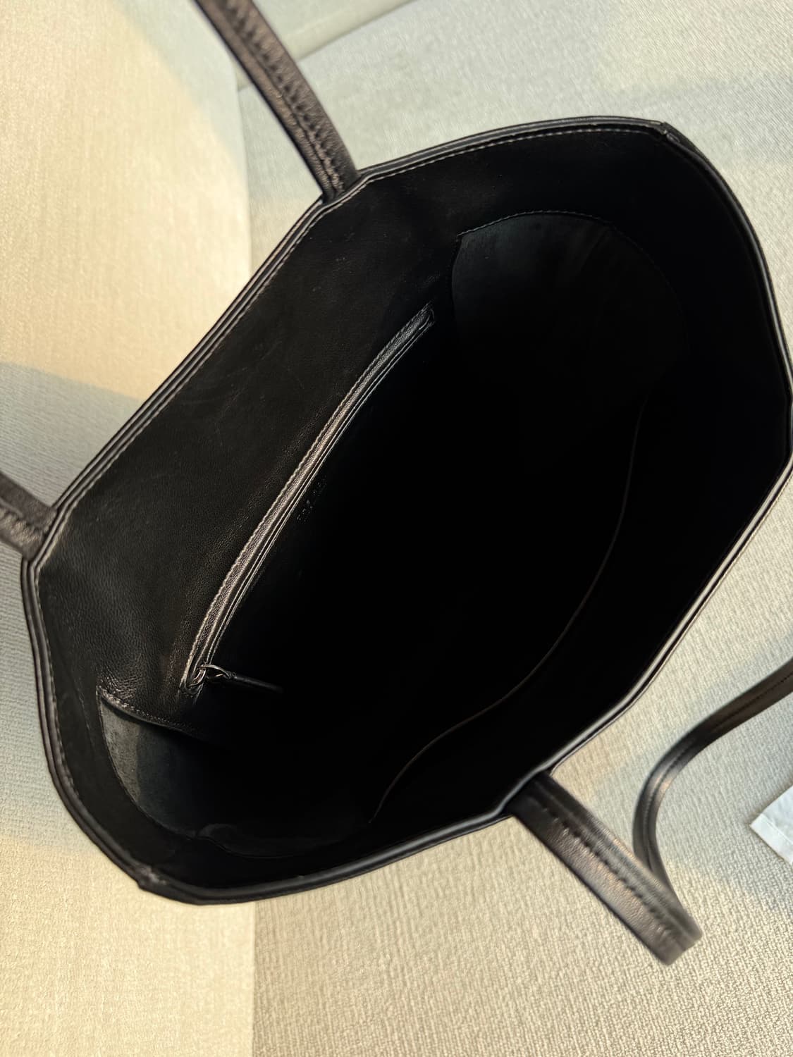 THE ROW   Flat Tote in leather 상품이미지7