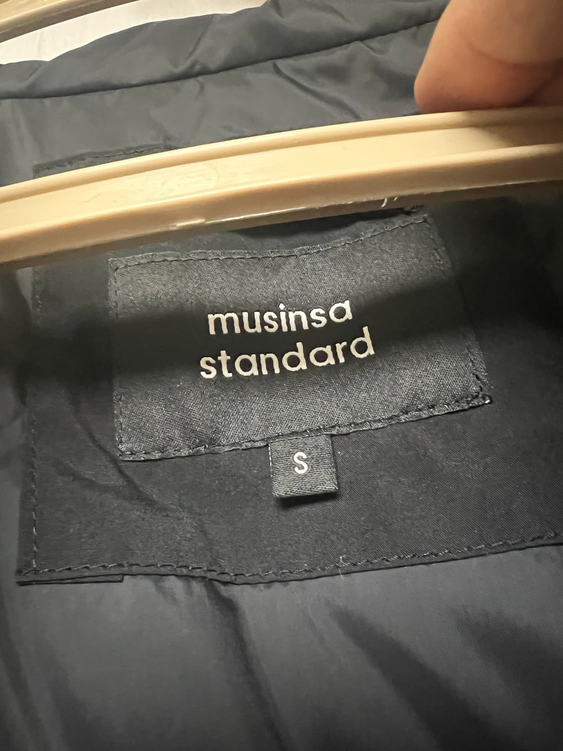 무신사 스탠다드 후드 숏패딩 블랙 상품이미지4