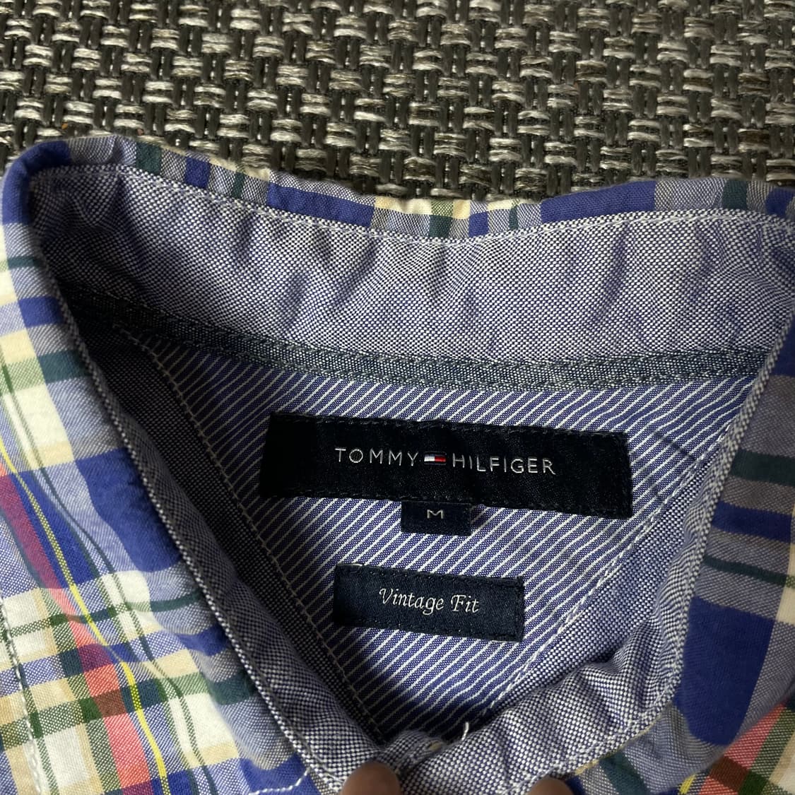 타미힐피거 블루 옐로우 그린 멀티배색 체크 긴팔 셔츠 빈티지핏 M 상품이미지4