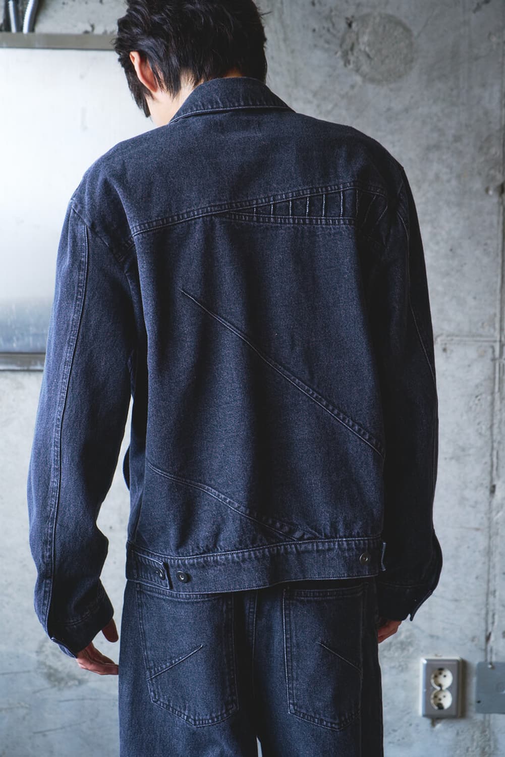 일류 Misaligned denim jacket Washed black 상품이미지8
