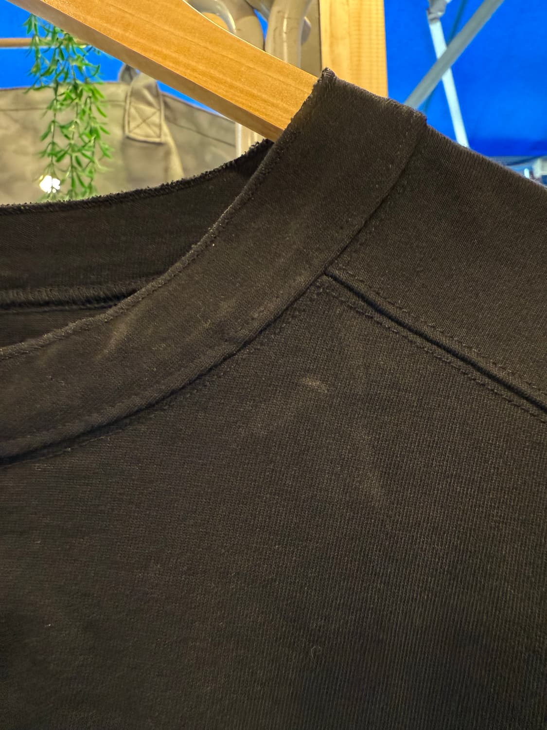 시도 블랙 헨리넥 티셔츠 상품이미지3